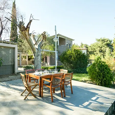 Villa Recon